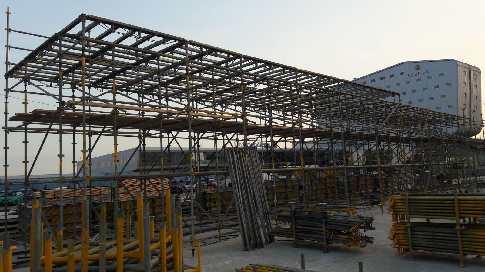 Steigerconstructie van Monty Steigerbouw